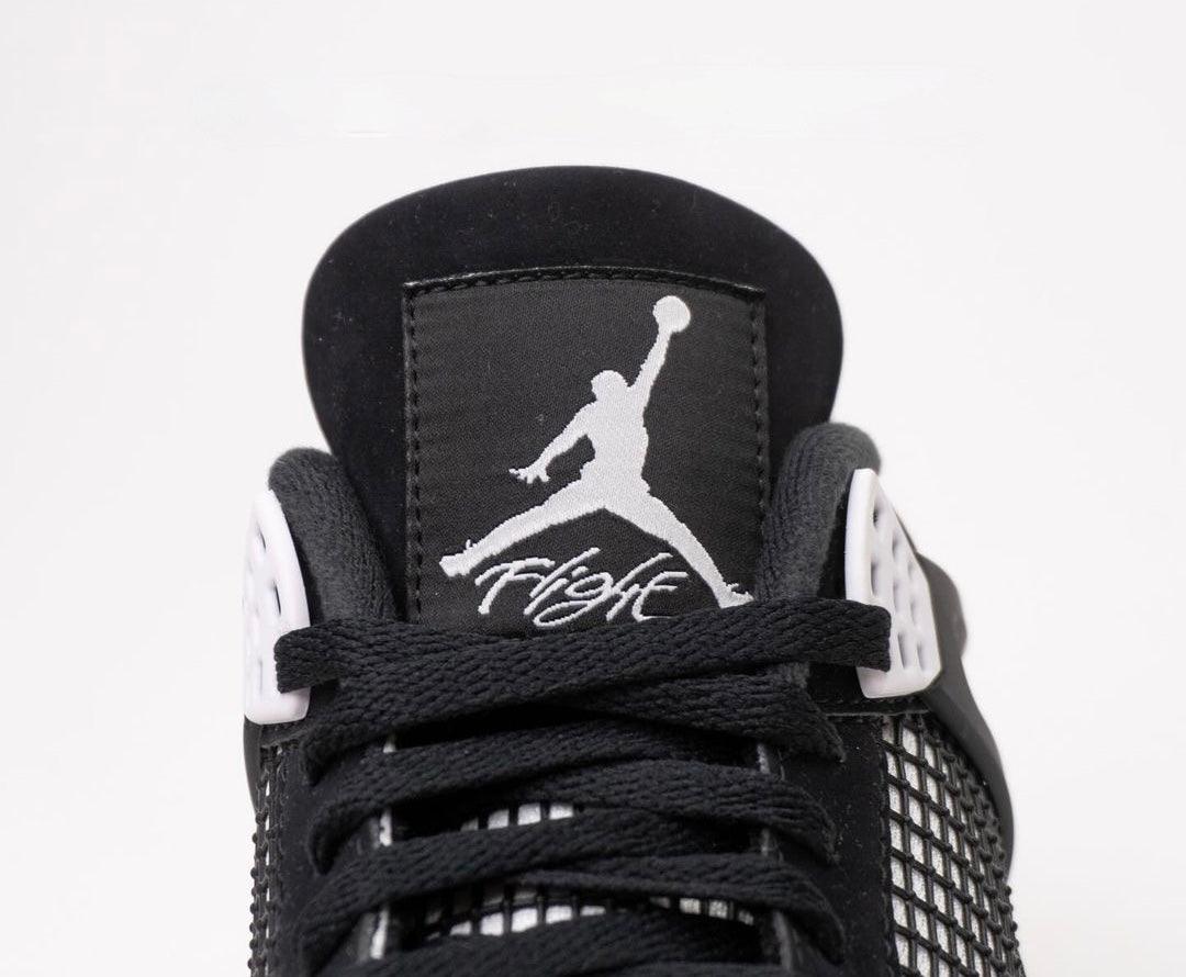 Air Jordan 4