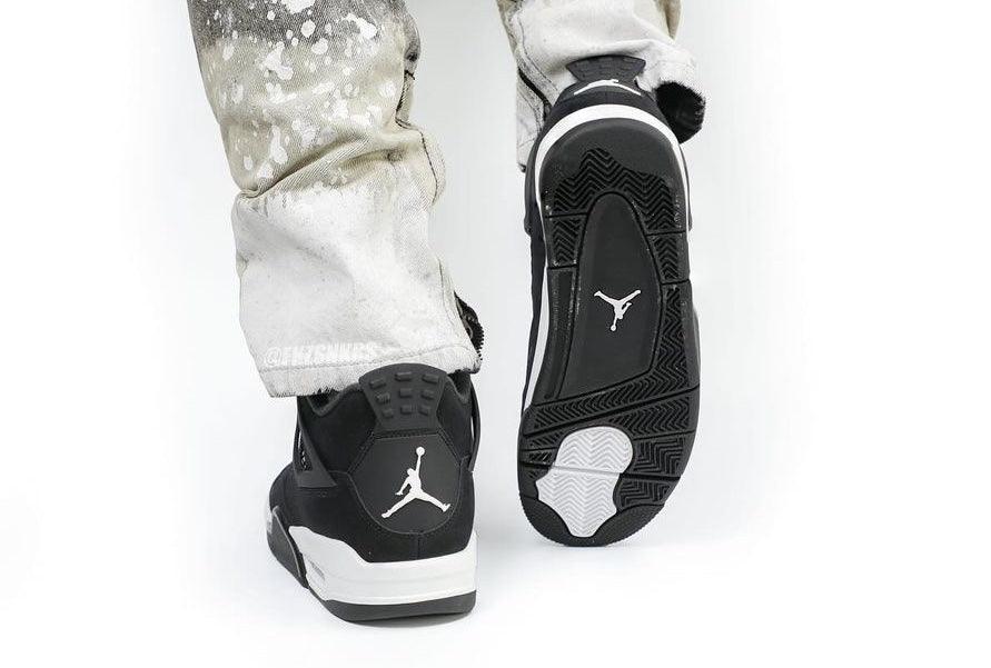 Air Jordan 4