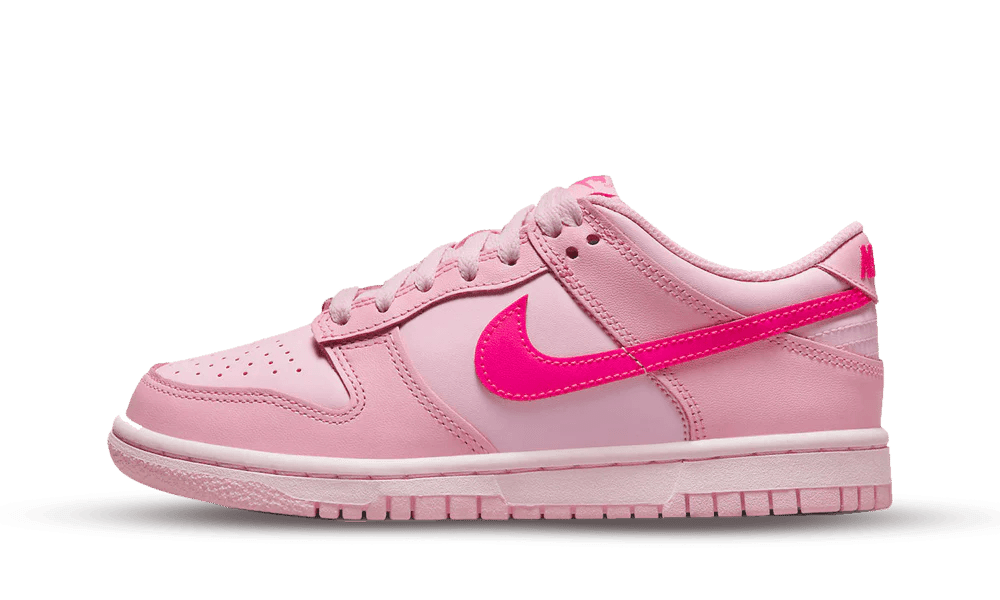 Nike Dunk Low ''Triple Pink'' (Barbie) Nike Dunk Low ''Triple Pink'' (Barbie)