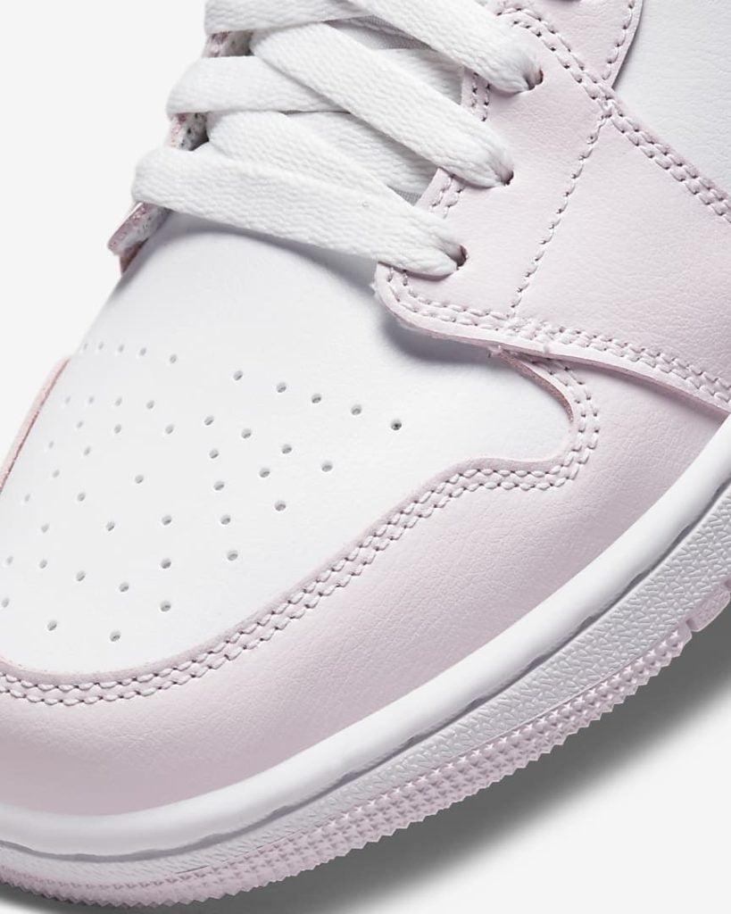 Jordan 1 Mid 