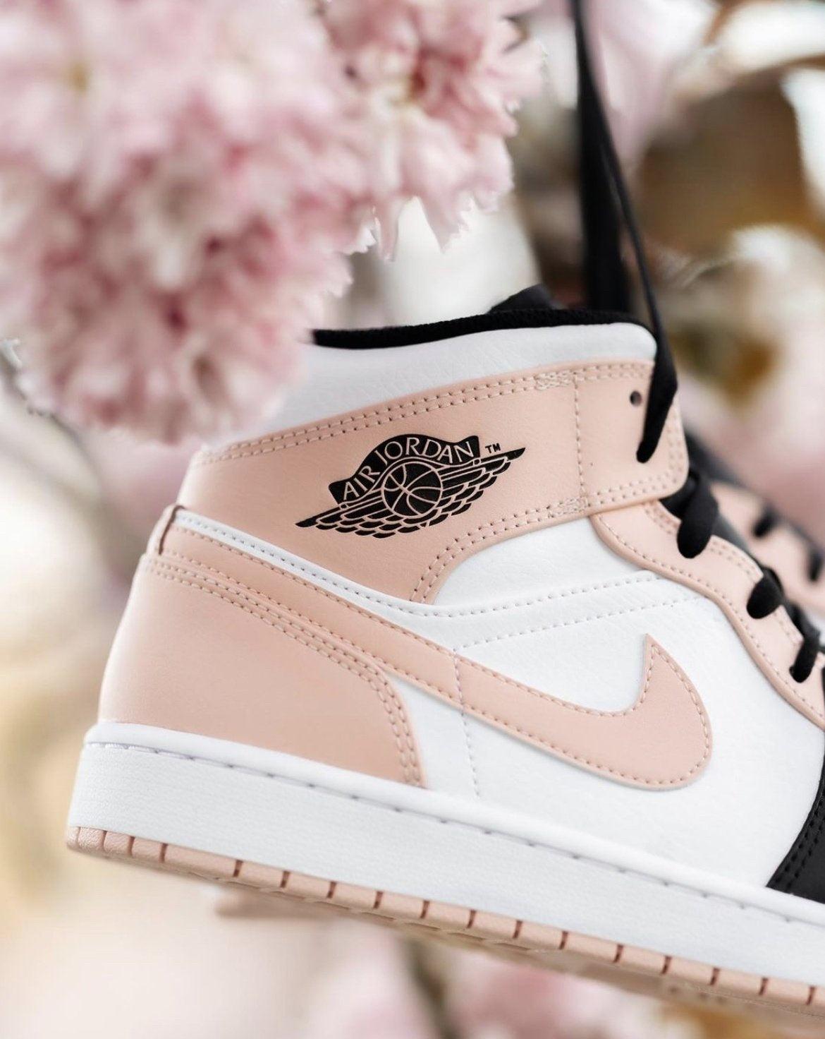 Jordan 1 Mid