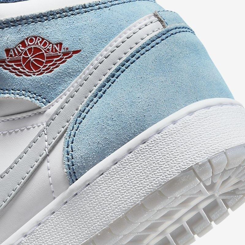 Jordan 1 Mid SE