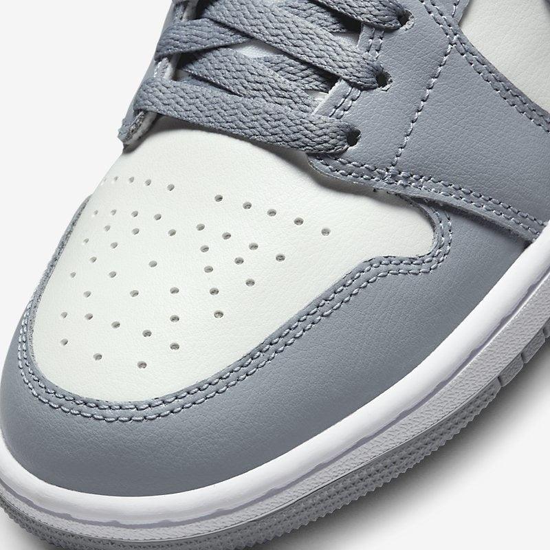 Jordan 1 Mid