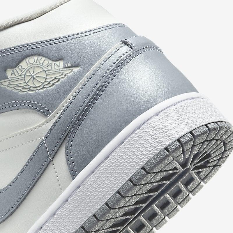 Jordan 1 Mid
