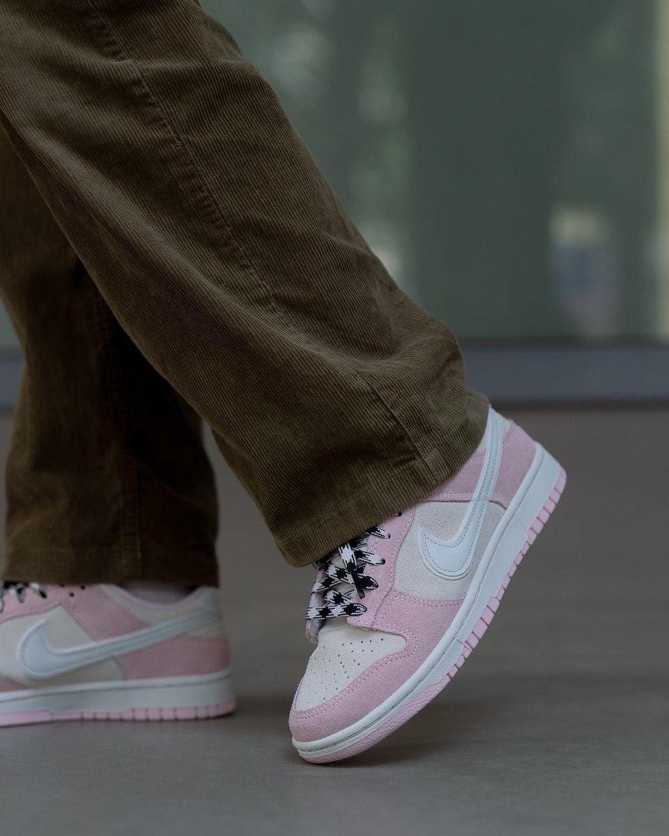 Nike Dunk Low LX